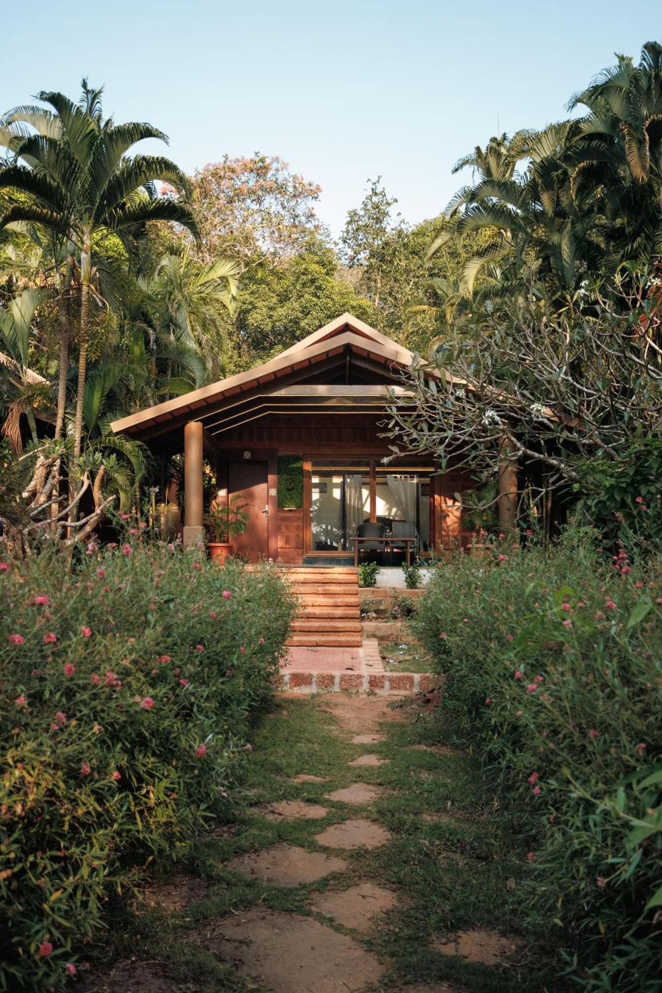 Sai Vishram Beach Resort Bainduru Eksteriør billede