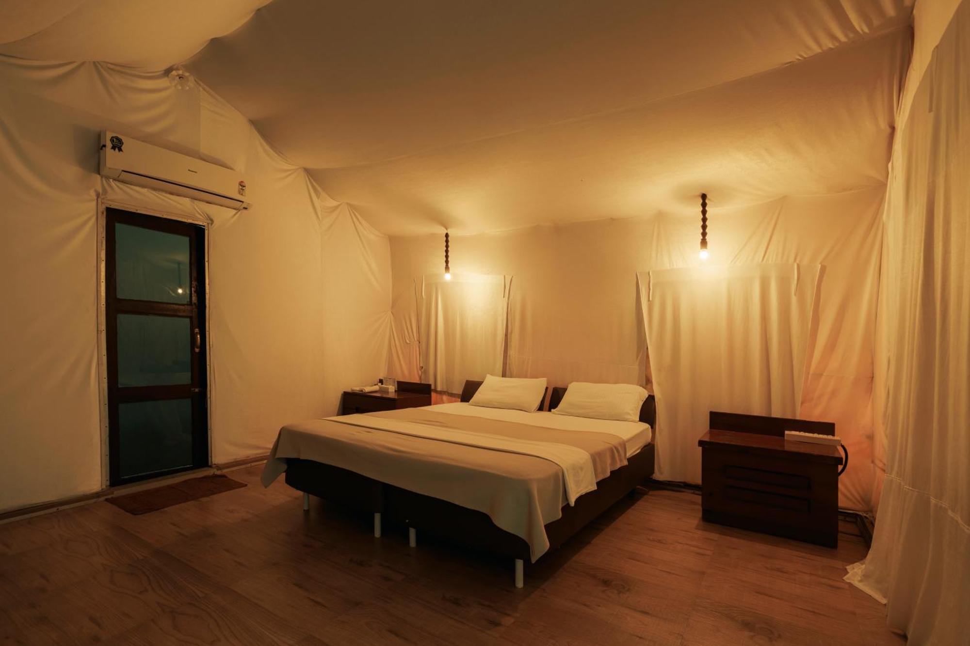 Sai Vishram Beach Resort Bainduru Eksteriør billede