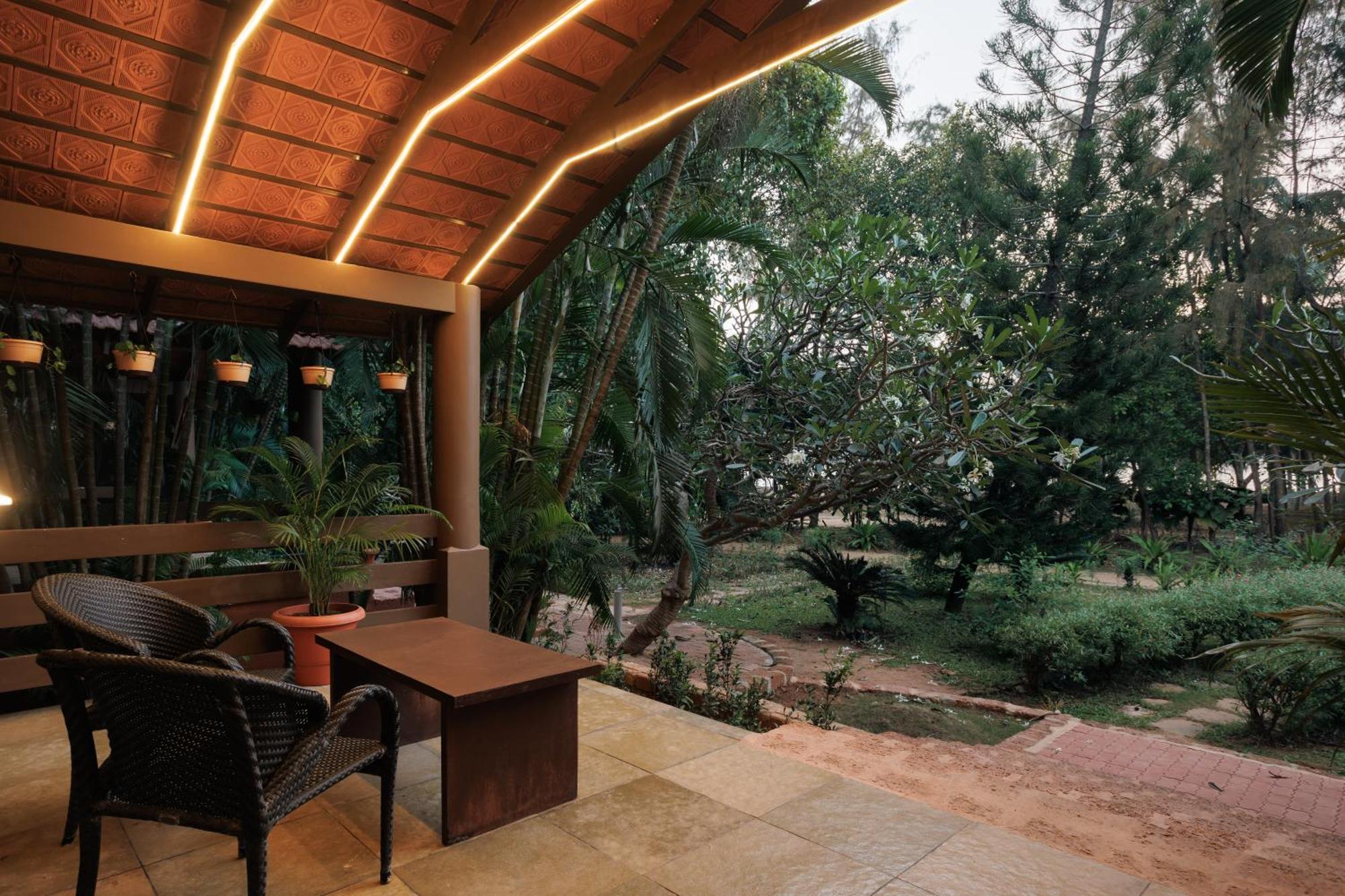 Sai Vishram Beach Resort Bainduru Eksteriør billede