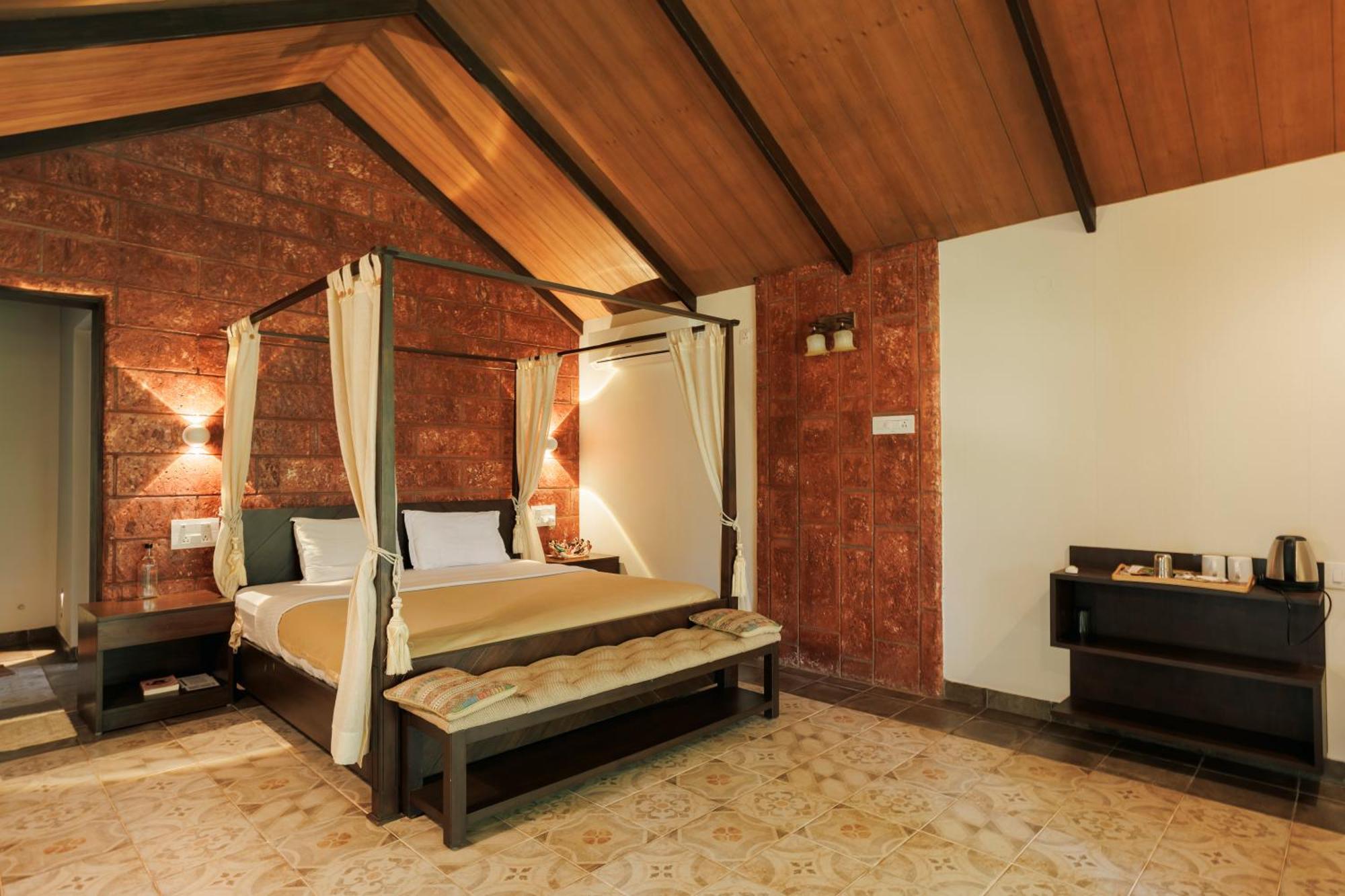 Sai Vishram Beach Resort Bainduru Eksteriør billede