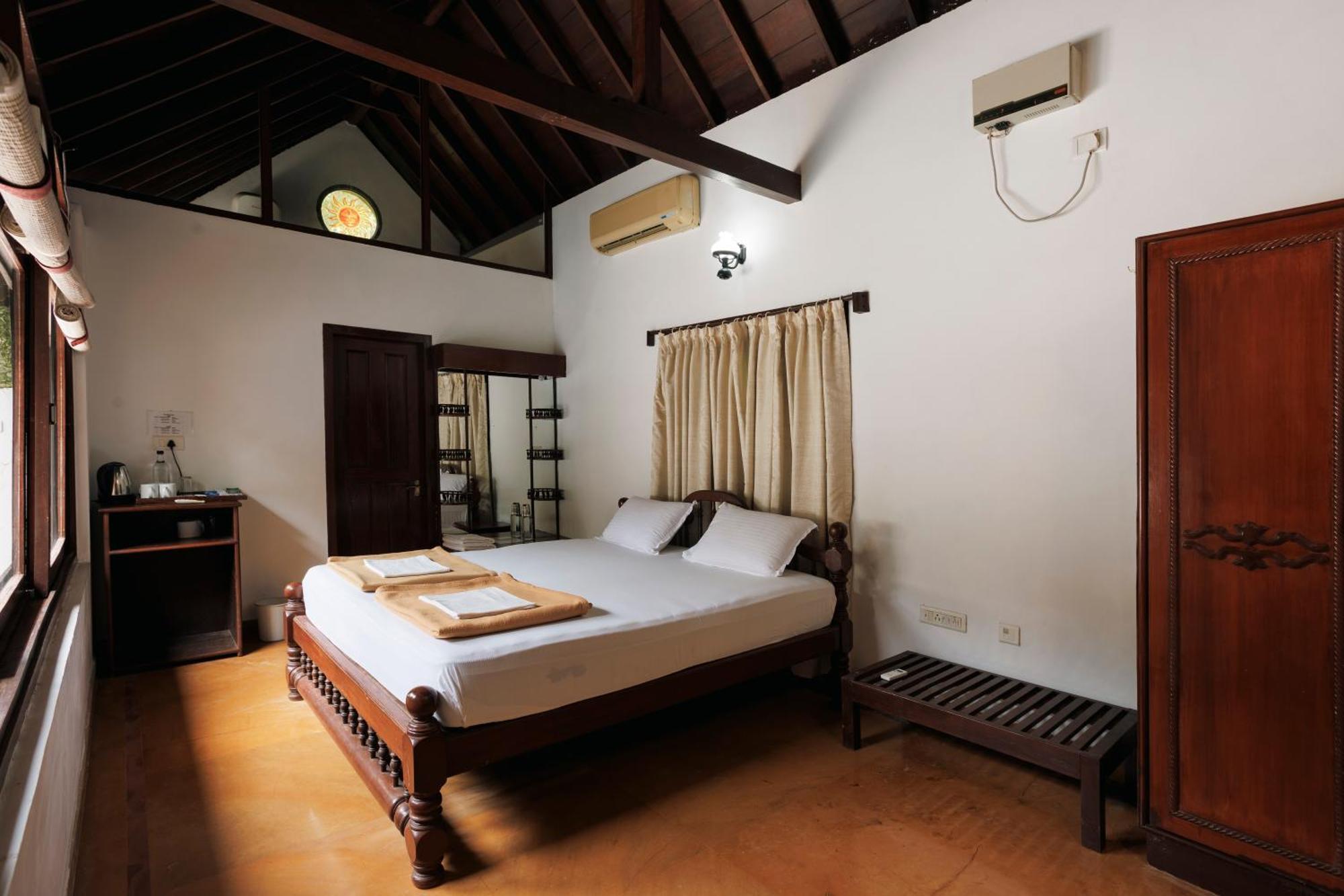 Sai Vishram Beach Resort Bainduru Eksteriør billede
