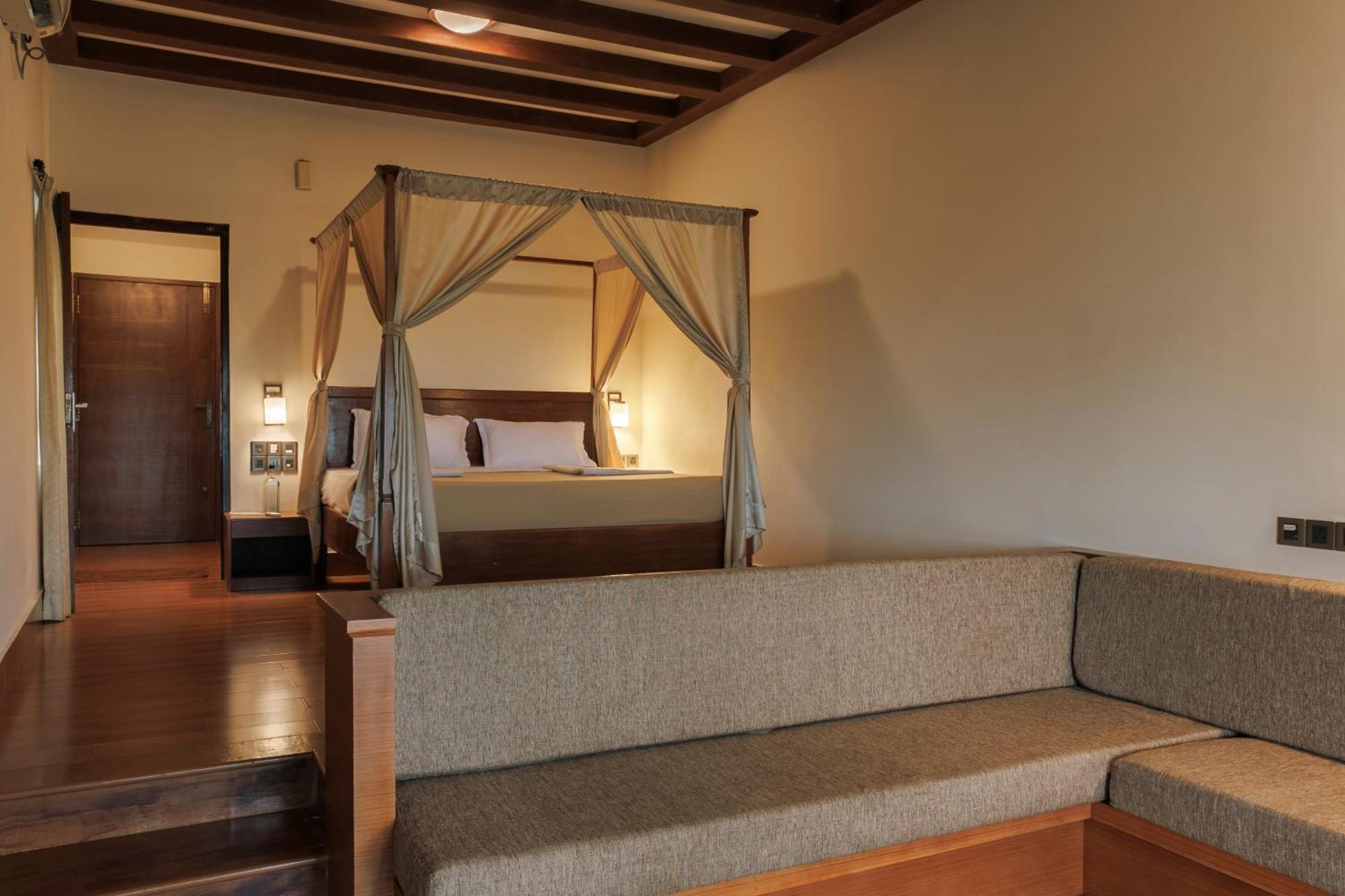 Sai Vishram Beach Resort Bainduru Eksteriør billede